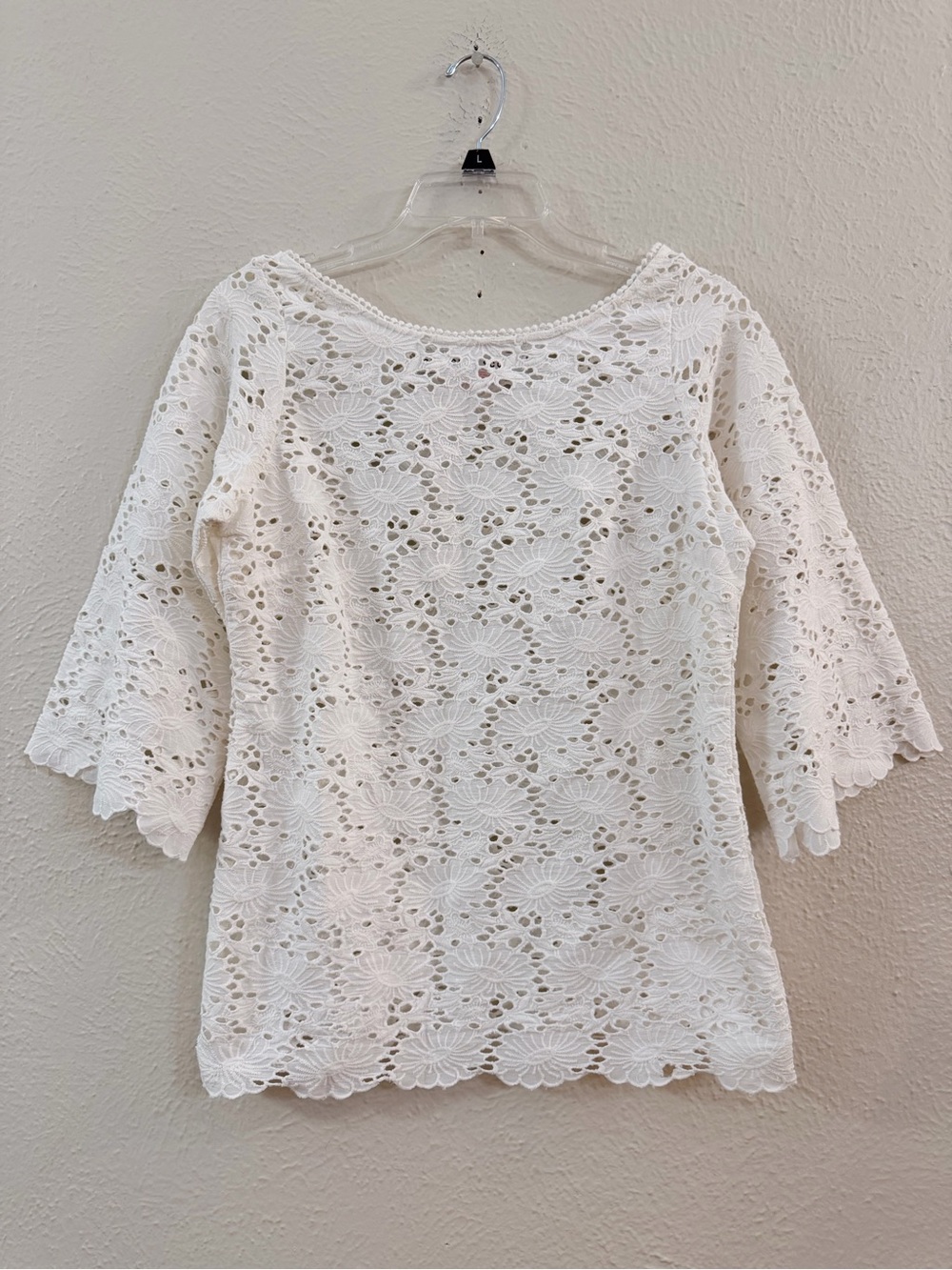 Gretchen Scott white lace scallop hem blouse
